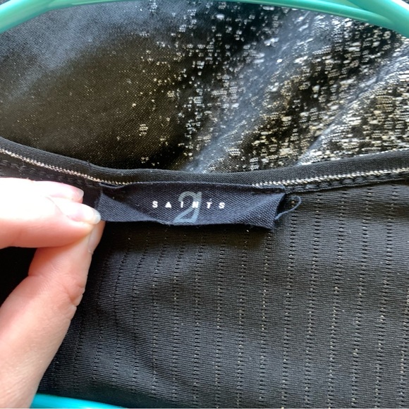 V cut glitter striped wrap long sleeve top - Picture 5 of 5